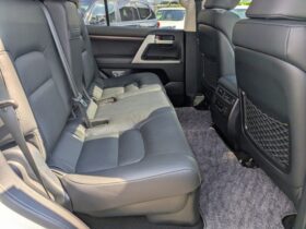 
									TOYOTA Land Cruiser Wagon AX G Selection Pearl White 2020′ E9C25 full								