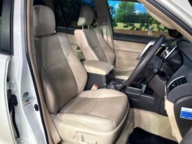 
									TOYOTA Land Cruiser Prado TX L Packet Matte Black Ed Pearl White 2023′ E9KLE full								