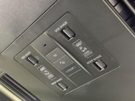 
									TOYOTA Vellfire Z Premier Black 2023′ E9KOF full								