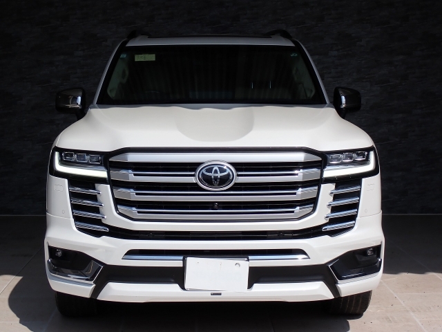 TOYOTA Land Cruiser Wagon ZX Diesel Turbo Pearl White 2023′ EBH4L