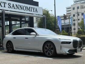 
									BMW 7 Series 740i Excellence Pearl White 2024′ EBH4P full								