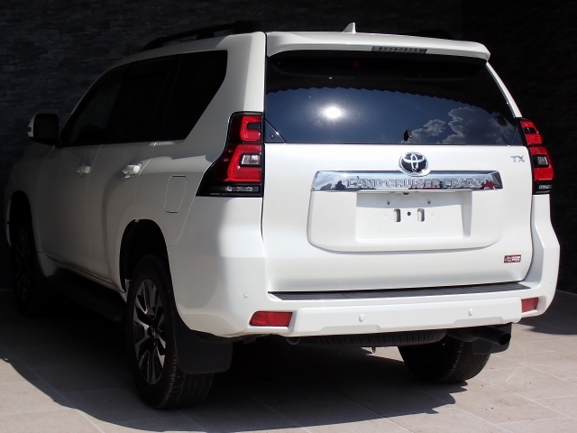 TOYOTA Land Cruiser Prado TX L Package Sunroof 7 Seater Pearl White 2022′ EBH7C