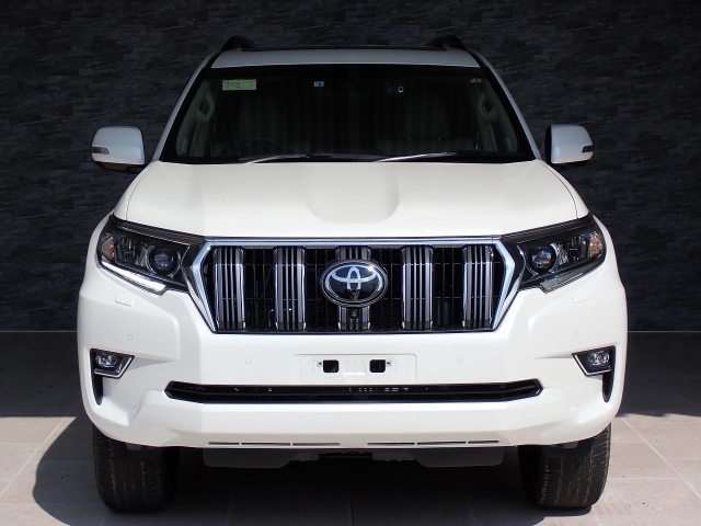 TOYOTA Land Cruiser Prado TX L Package Sunroof 7 Seater Pearl White 2022′ EBH7C