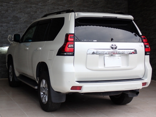 TOYOTA Land Cruiser Prado TX L Package Sunroof 7 Seater Pearl White 2021′ EBH7D