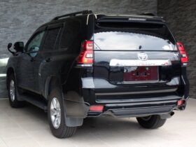 
									TOYOTA Land Cruiser Prado TX Sunroof 7 Seater Black 2021′ EBH7O full								