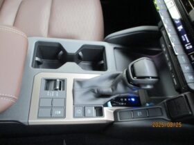 
									TOYOTA Land Cruiser Wagon 2.7 VX First Edition Brown 2024′ EBT1F full								