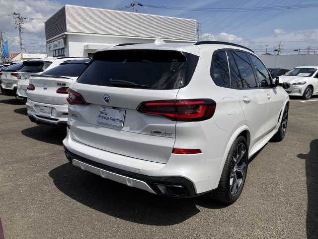 BMW X5 xDrive35d M Sport Air Suspension Pearl White 2023′ ECBZW