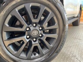 
									TOYOTA Land Cruiser Prado TX L Packet Matte Black Ed Pearl White 2023′ EDVSX full								