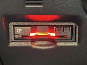 
									TOYOTA Voxy S-Z 8-inch DA  dual-electric slat   safety   Pearl White 2025′ EDZ49 full								