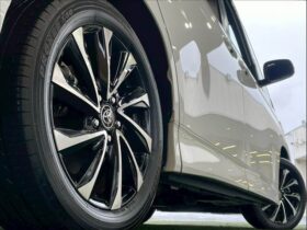 
									TOYOTA Noah X Pearl White 2023′ EDZK8 full								