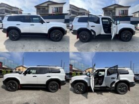 
									TOYOTA Land Cruiser Wagon ZX 4WD Pearl White 2024′ EEOYP full								