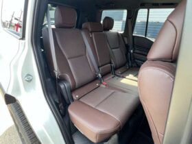 
									TOYOTA Land Cruiser Wagon ZX 4WD Pearl White 2024′ EEOYP full								
