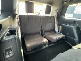 
									TOYOTA Land Cruiser Wagon ZX 4WD Pearl White 2024′ EEOYP full								