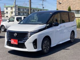 
									NISSAN Serena e-4ORCE Highway Star V Pearl White/Black 2025′ EFRJ9 full								