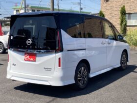 
									NISSAN Serena e-4ORCE Highway Star V Pearl White/Black 2025′ EFRJ9 full								