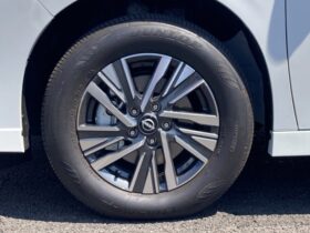 
									NISSAN Serena e-4ORCE Highway Star V Pearl White/Black 2025′ EFRJ9 full								