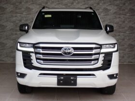 
									TOYOTA Land Cruiser Wagon ZX Pearl White 2021′ EFRJN full								