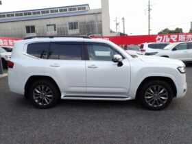 
									TOYOTA Land Cruiser Wagon ZX Pearl White 2021′ EFRJN full								