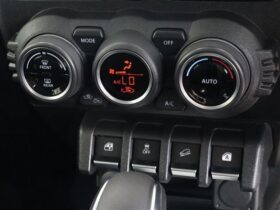 
									SUZUKI Jimny XC Green 2025′ EG0BO full								