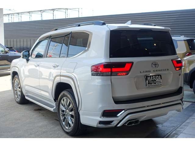 TOYOTA Land Cruiser Wagon ZX Pearl White 2024′ EG0ND