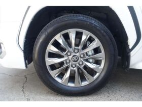 
									TOYOTA Land Cruiser Wagon ZX Pearl White 2024′ EG0ND full								