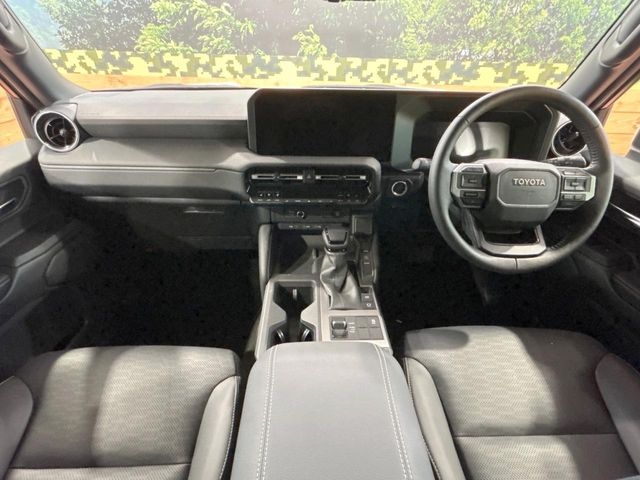 TOYOTA Land Cruiser Wagon VX Pearl White 2024′ EG16D