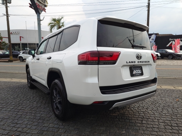 TOYOTA Land Cruiser Wagon GR Sport Pearl White 2025′ EHWNJ