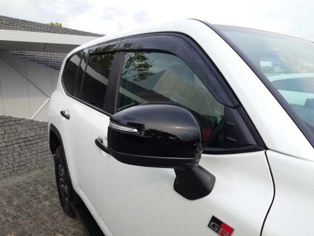 TOYOTA Land Cruiser Wagon GR Sport Pearl White 2025′ EHWNJ