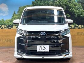 
									TOYOTA Noah S-Z Pearl White 2023′ EI4CW full								