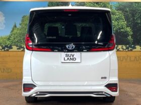 
									TOYOTA Noah S-Z Pearl White 2023′ EI4CW full								