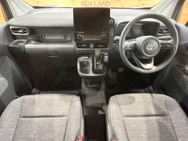 TOYOTA Sienta Z Pearl White 2025′ EI4H8