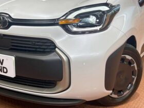 
									TOYOTA Sienta Z Pearl White 2025′ EI4H8 full								
