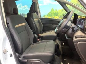 
									NISSAN Serena e-POWER Highway Star V Pearl White 2024′ EI4IS full								