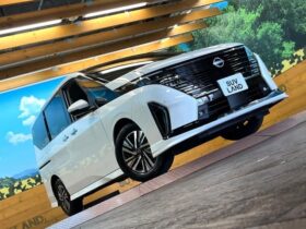 
									NISSAN Serena e-POWER Highway Star V Pearl White 2024′ EI4IS full								