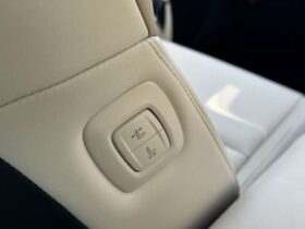 
									TOYOTA Crown CrossOver G Leather Package Red 2023′ EI5MB full								