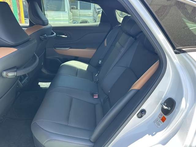 TOYOTA Crown CrossOver RS Advanced Pearl White 2023′ EI5MG