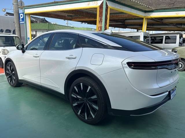 TOYOTA Crown CrossOver RS Advanced Pearl White 2023′ EI5NC