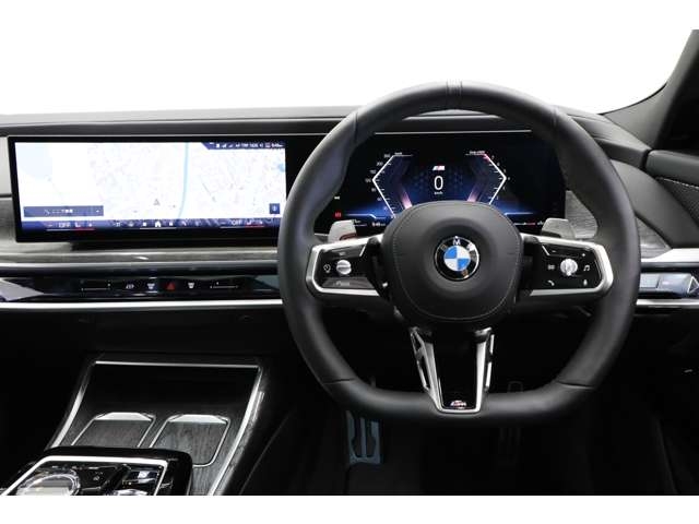 BMW 7 Series 740i M Sport Black 2023′ EI5TC