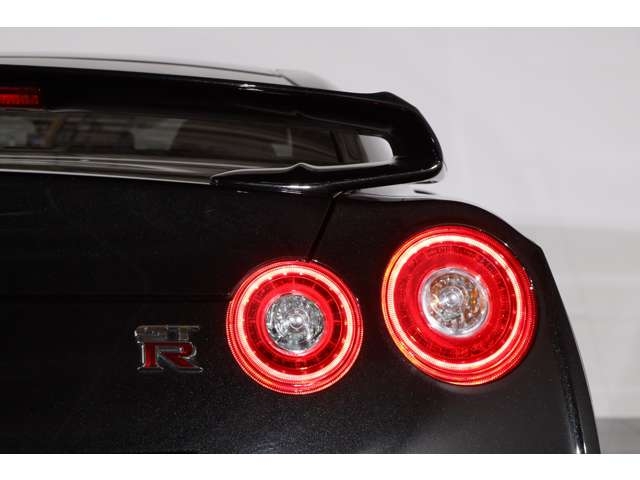 NISSAN GT-R Premium Edition Black 2017′ EI5TX