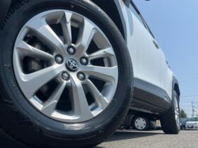 
									TOYOTA Yaris Cross G Pearl White 2023′ EI5Z4 full								