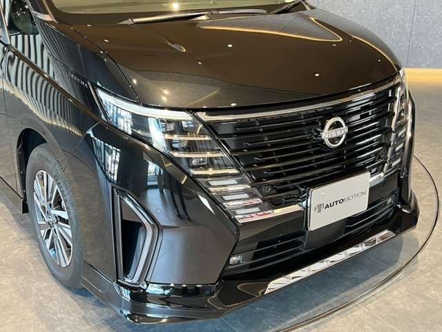 NISSAN Serena e-POWER Highway Star V Black 2023′ EI659