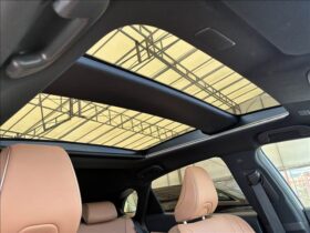 
									TOYOTA Crown Sport Z Pearl White 2024′ EI92Y full								