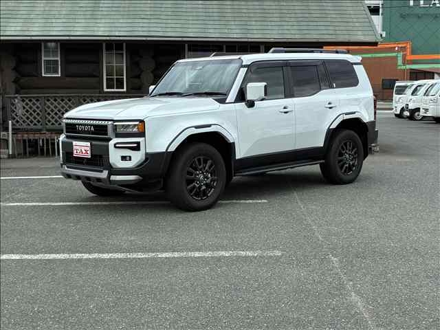 TOYOTA Land Cruiser Wagon VX Pearl White 2024′ EI930