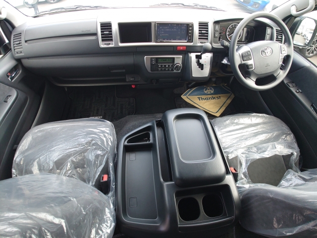 TOYOTA Hiace Wagon Grand Cabin Super Long Wide HR Pearl White 2025′ EK1YJ