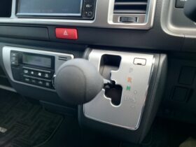 
									TOYOTA Hiace Wagon Grand Cabin Super Long Wide HR Pearl White 2025′ EK1YJ full								
