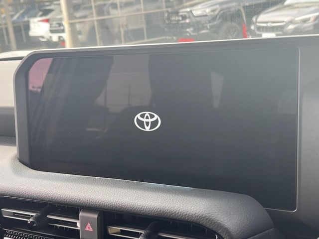 TOYOTA Land Cruiser Wagon VX Pearl White 2024′ EKA1Z