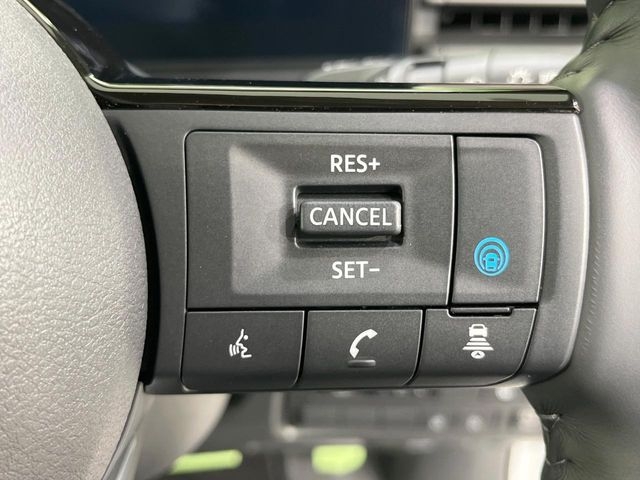 NISSAN Serena e-POWER Highway Star V Pearl White 2024′ EKA2D