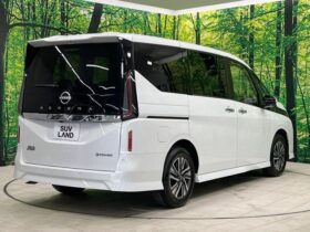 
									NISSAN Serena e-POWER Highway Star V Pearl White 2024′ EKA2D full								