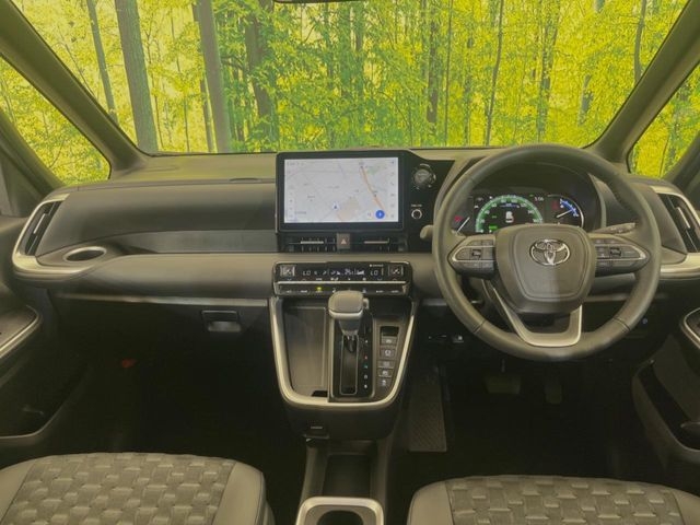 TOYOTA Voxy S-Z Pearl White 2025′ EKA36