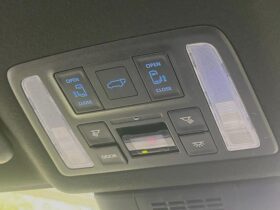 
									TOYOTA Voxy S-Z Pearl White 2025′ EKA36 full								